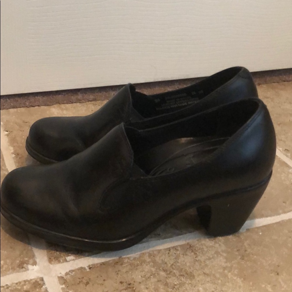 Dansko Beth Black Nappa clogs
